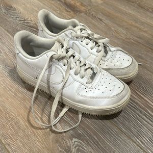 Nike Women’s Size 8 Air Force One’s